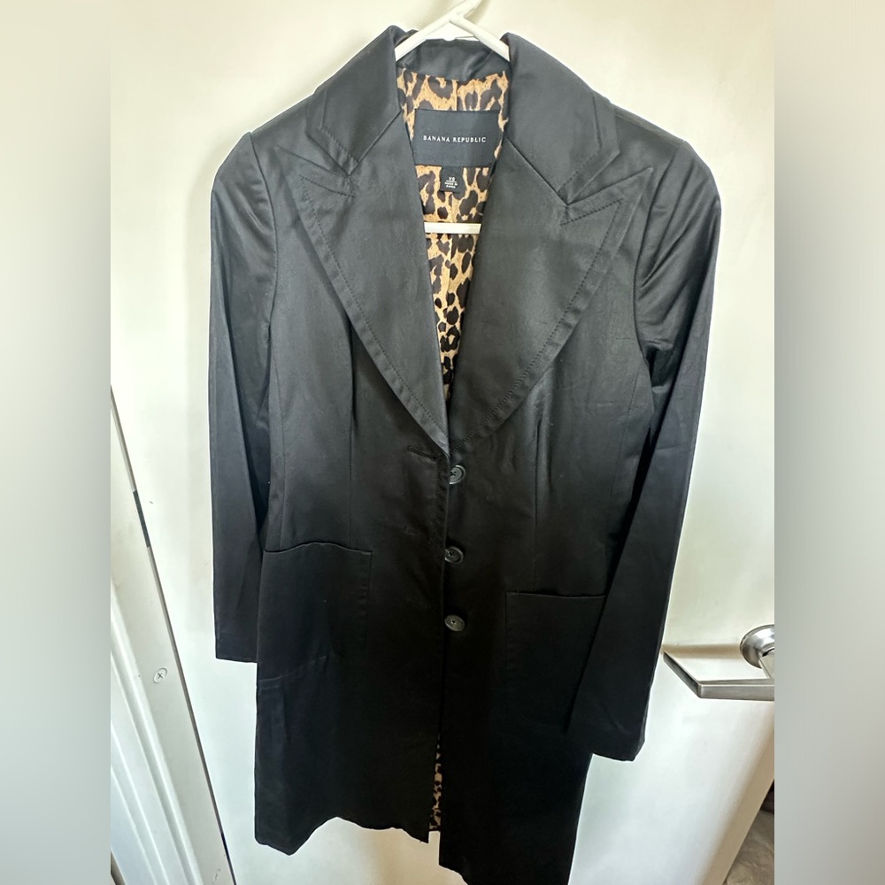 Banana Republic Trench Coat, animal print lining